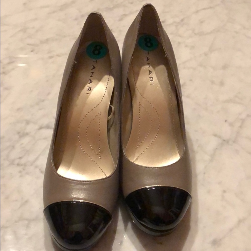 Tahari pumps